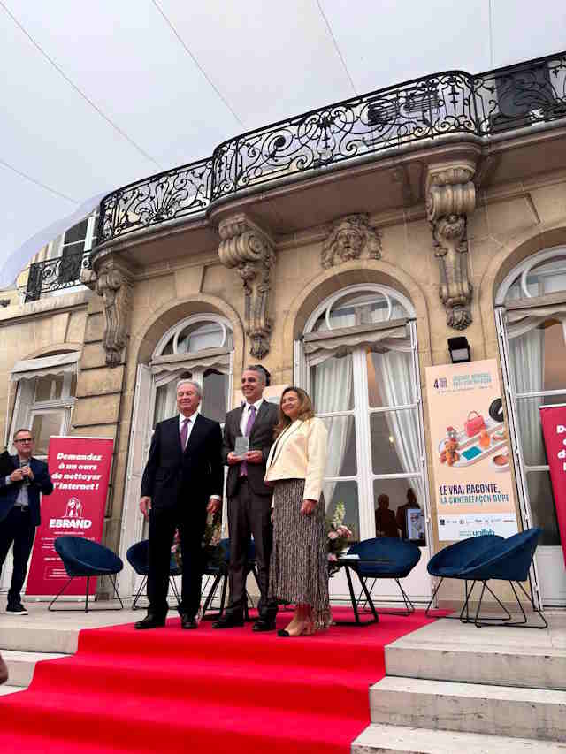 LA ASOCIACIÓN ESPAÑOLA DE CONSUMIDORES PREMIADA A NIVEL INTERNACIONAL POR SU LUCHA CONTRA LAS FALSIFICACIONES