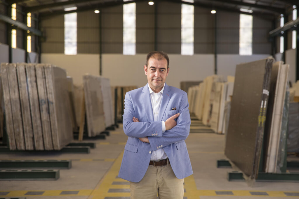 Miguel A. Ruiz avalará la candidatura de la Asociación de Empresarios del Mármol a los Premios Consumidores de España