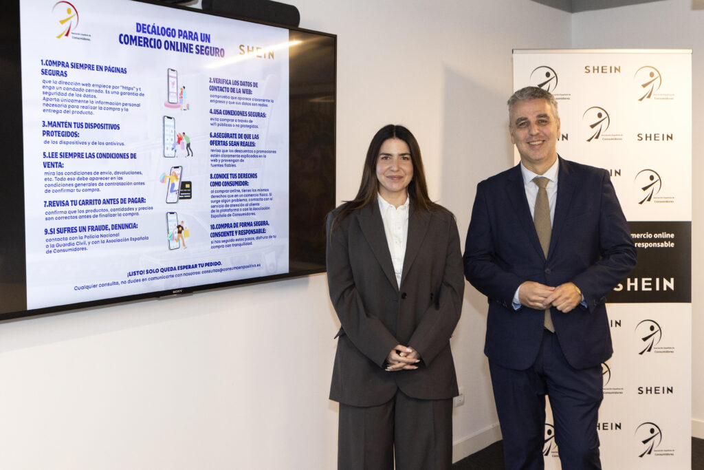 La Asociación Española de Consumidores lanza una campaña para ayudar a los ciudadanos a comprar online de forma segura